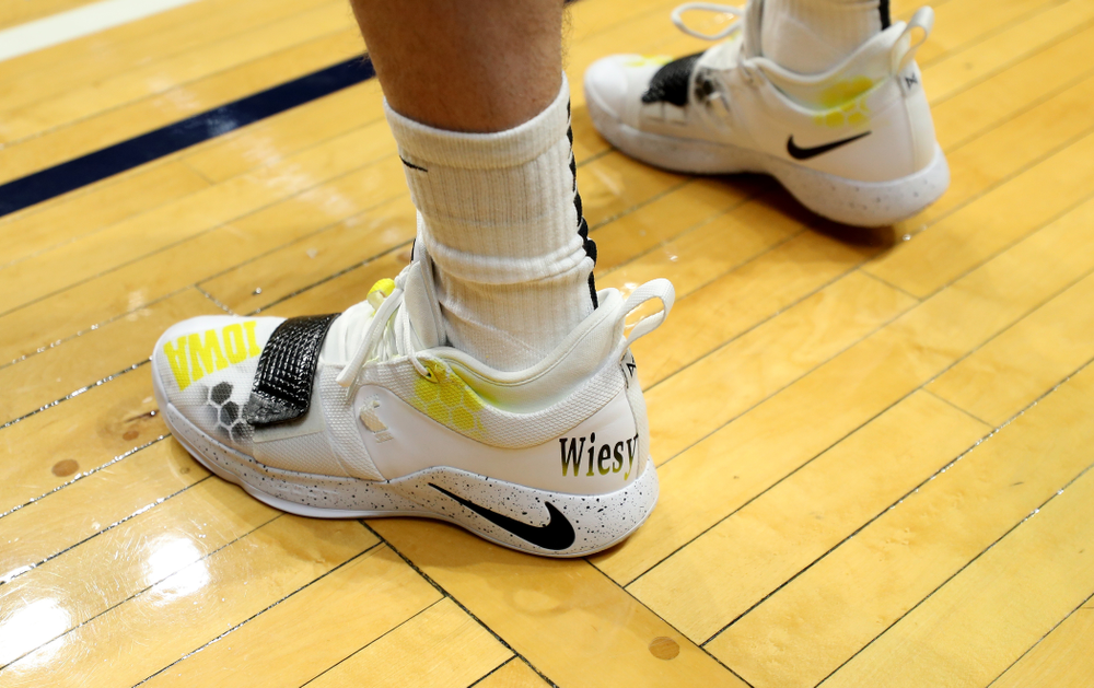 Iowa Hawkeyes guard Joe Wieskamp (10) sports custom painted shoes during practice at Hinkle Fieldhouse Wednesday, March 11, 2020 in Indianapolis. (Brian Ray/hawkeyesports.com)