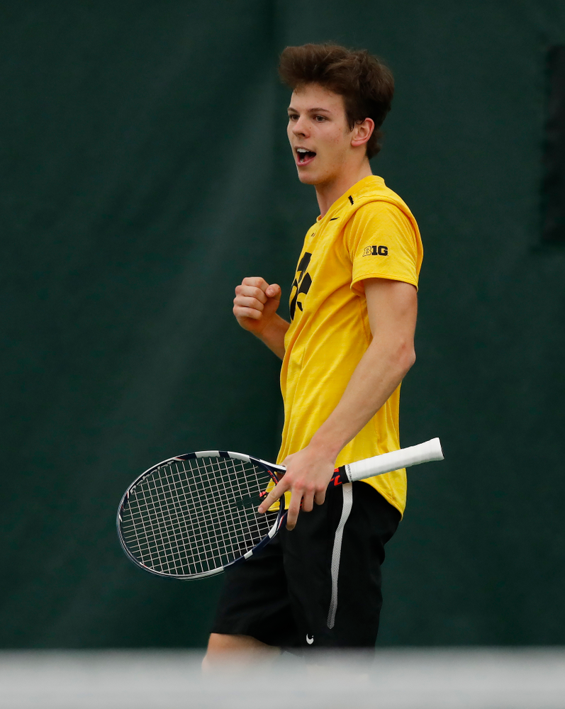Piotr Smietana against the Illinois Fighting Illini Saturday, March 31, 2018 at Hawkeye Tennis and Recreation Center. (Brian Ray/hawkeyesports.com)