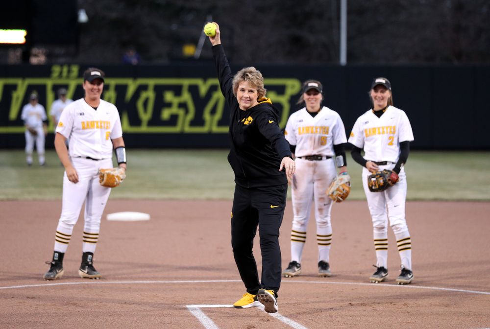 Iowa Women's Basketball Head Coach Lisa Bluder throws out a first pitch before the Iowa Hawkeyes game against Western Illinois Wednesday, March 27, 2019 at Pearl Field. (Brian Ray/hawkeyesports.com)