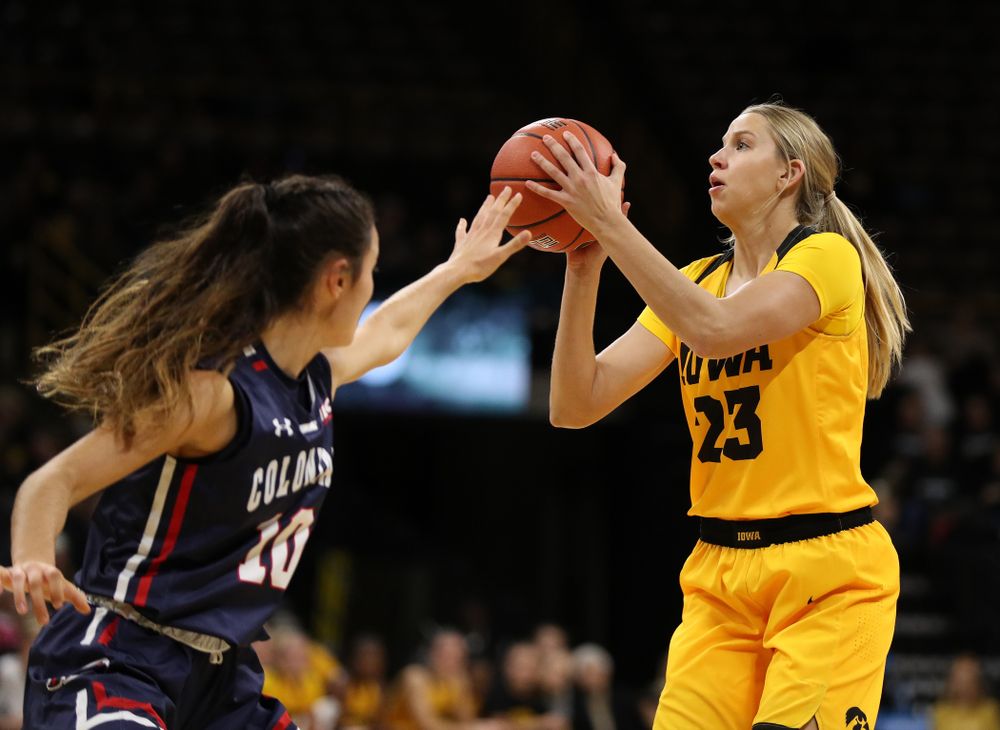 Iowa Hawkeyes forward Logan Cook (23) against the Robert Morris Colonials Sunday, December 2, 2018 at Carver-Hawkeye Arena. (Brian Ray/hawkeyesports.com)