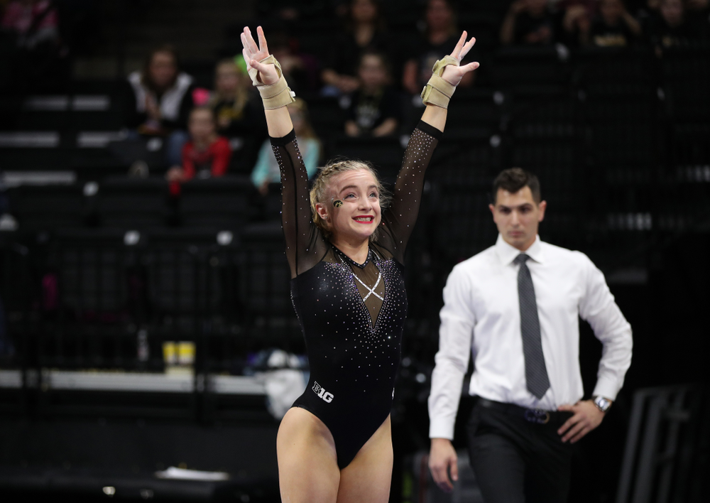 Iowa's Lauren Guerin competes on the vault against Illinois Saturday, February 16, 2019 at Carver-Hawkeye Arena. (Brian Ray/hawkeyesports.com)