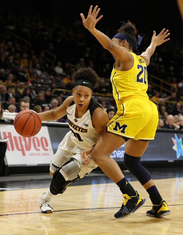 Iowa Hawkeyes guard Tania Davis (11) against the Michigan Wolverines Thursday, January 17, 2019 at Carver-Hawkeye Arena. (Brian Ray/hawkeyesports.com)