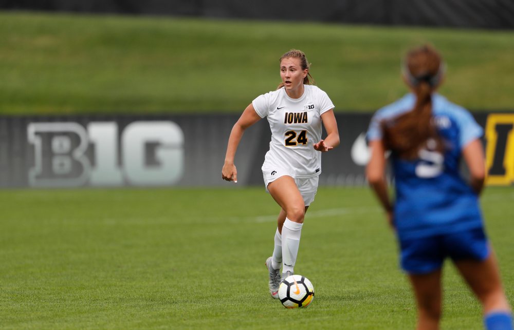 Iowa Hawkeyes Sara Wheaton (24) against the Creighton Bluejays Sunday, August 19, 2018 at the Iowa Soccer Complex. (Brian Ray/hawkeyesports.com)