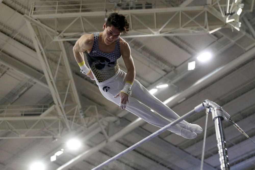 Iowa’s Evan Davis competes on the high bar against UIC and Minnesota Saturday, February 1, 2020 at Carver-Hawkeye Arena. (Brian Ray/hawkeyesports.com)