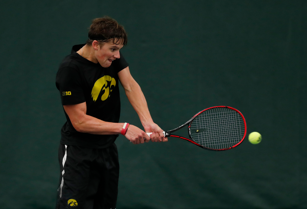 Joe Tyler against the Illinois Fighting Illini Saturday, March 31, 2018 at Hawkeye Tennis and Recreation Center. (Brian Ray/hawkeyesports.com)