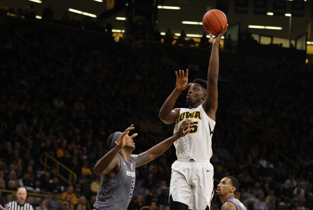 Iowa Hawkeyes forward Tyler Cook (25) against the Northwestern Wildcats Sunday, February 10, 2019 at Carver-Hawkeye Arena. (Brian Ray/hawkeyesports.com)