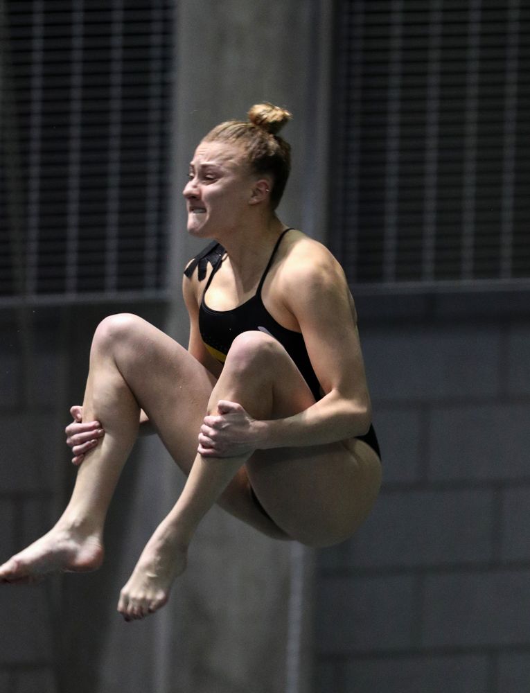 Iowa's Samantha Tamborski competes on the 3-meter springboard against the Iowa State Cyclones in the Iowa Corn Cy-Hawk Series Friday, December 7, 2018 at at the Campus Recreation and Wellness Center. (Brian Ray/hawkeyesports.com)