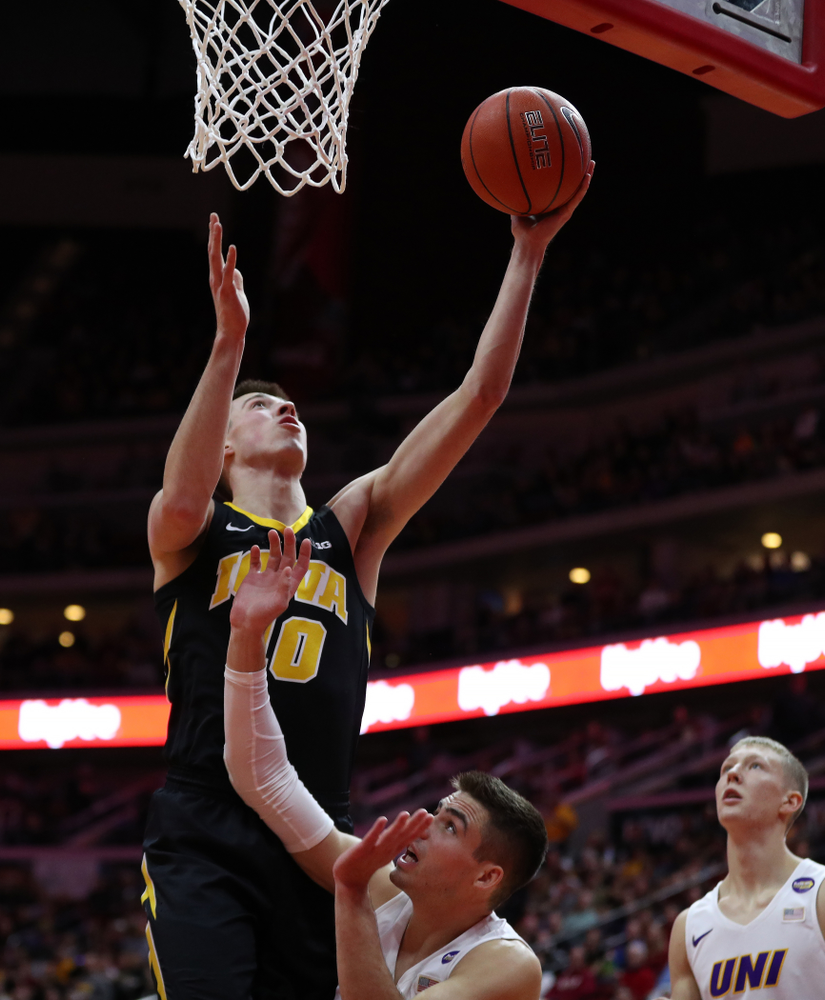 Iowa Hawkeyes guard Joe Wieskamp (10) against the Northern Iowa Panthers in the Hy-Vee Classic Saturday, December 15, 2018 at Wells Fargo Arena in Des Moines. (Brian Ray/hawkeyesports.com)