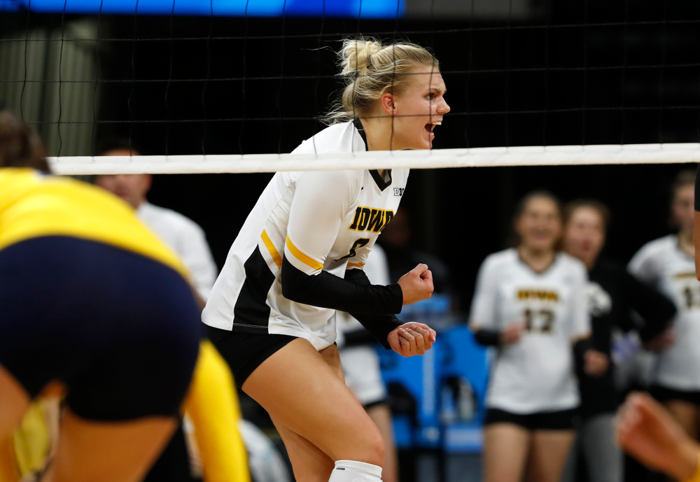Iowa Hawkeyes right side hitter Reghan Coyle (8) against the Michigan Wolverines Sunday, September 23, 2018 at Carver-Hawkeye Arena. (Brian Ray/hawkeyesports.com)