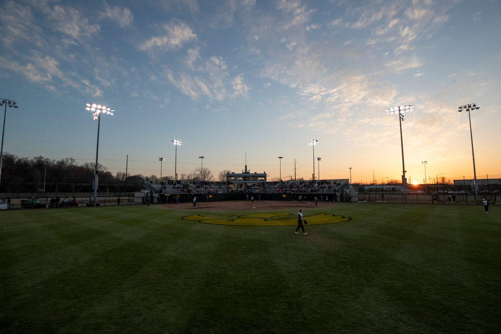 The Iowa Hawkeyes against Western Illinois Tuesday, April 17, 2018 at Bob Pearl Field. (Brian Ray/hawkeyesports.com)