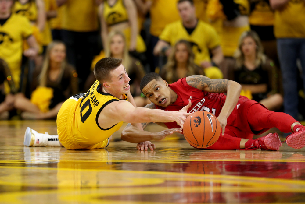 Iowa Hawkeyes guard Joe Wieskamp (10) battles for a loose ball against the Rutgers Scarlet Knights Wednesday, January 22, 2020 at Carver-Hawkeye Arena. (Brian Ray/hawkeyesports.com)
