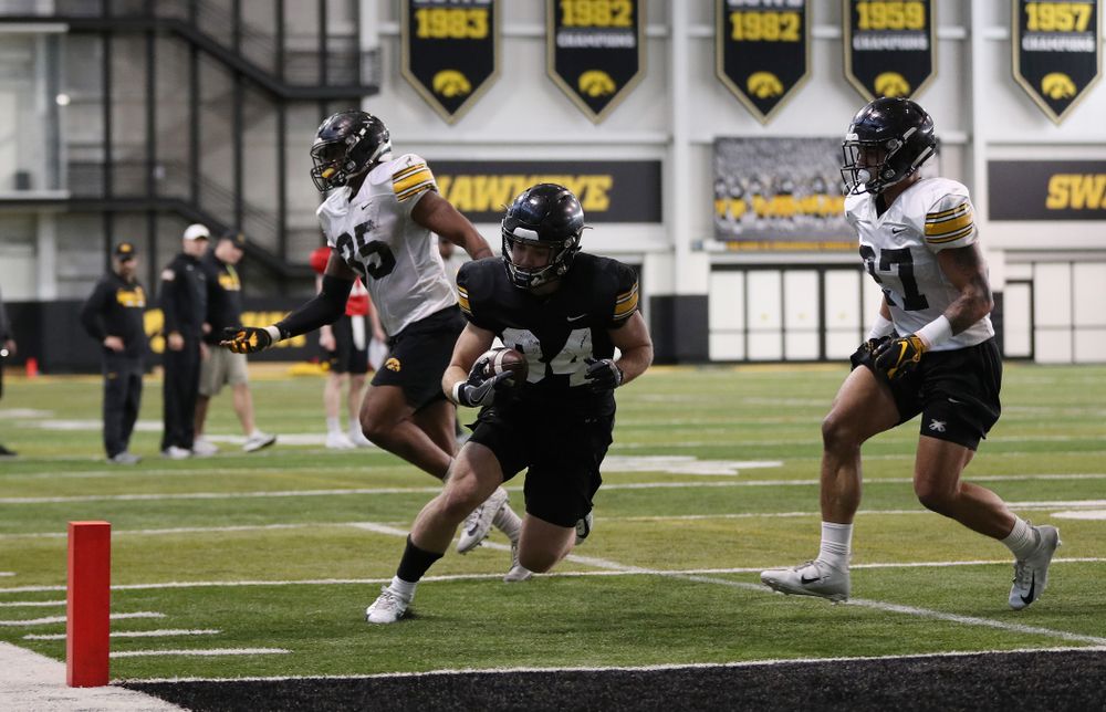 Iowa Hawkeyes wide receiver Nick Easley (84) during preparation for the 2019 Outback Bowl Monday, December 17, 2018 at the Hansen Football Performance Center. (Brian Ray/hawkeyesports.com)