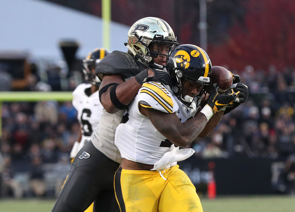 Iowa Hawkeyes running back Mekhi Sargent (10) against the Purdue Boilermakers Saturday, November 3, 2018 Ross Ade Stadium in West Lafayette, Ind. (Brian Ray/hawkeyesports.com)