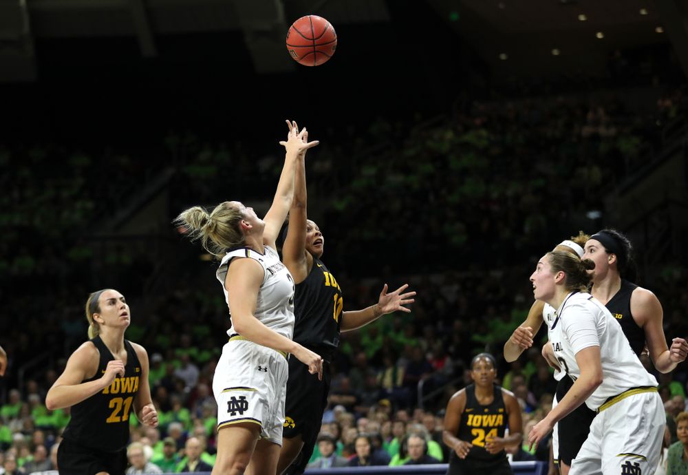 Iowa Hawkeyes guard Tania Davis (11) against the Notre Dame Fighting Irish Thursday, November 29, 2018 at the Joyce Center in South Bend, Ind. (Brian Ray/hawkeyesports.com)