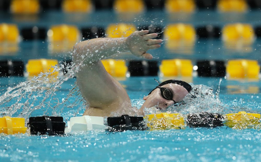 Iowa's Natalie McGovern swims the 200 yard Individual Medley Thursday, November 15, 2018 during the 2018 Hawkeye Invitational at the Campus Recreation and Wellness Center. (Brian Ray/hawkeyesports.com)