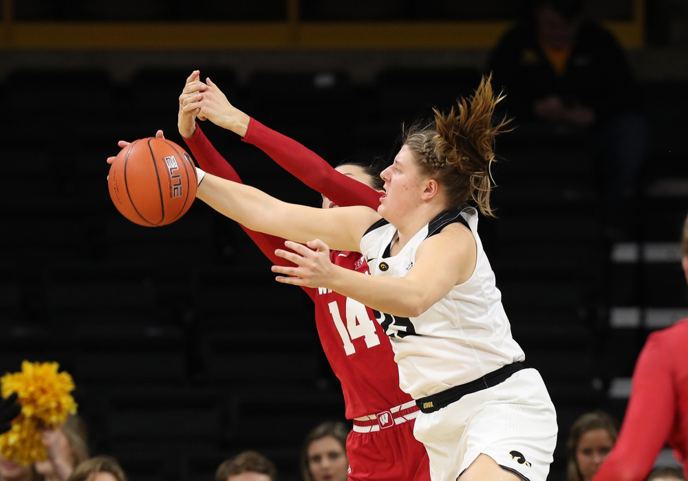 Iowa Hawkeyes forward/center Monika Czinano (25) against the Wisconsin Badgers Monday, January 7, 2019 at Carver-Hawkeye Arena. (Brian Ray/hawkeyesports.com)