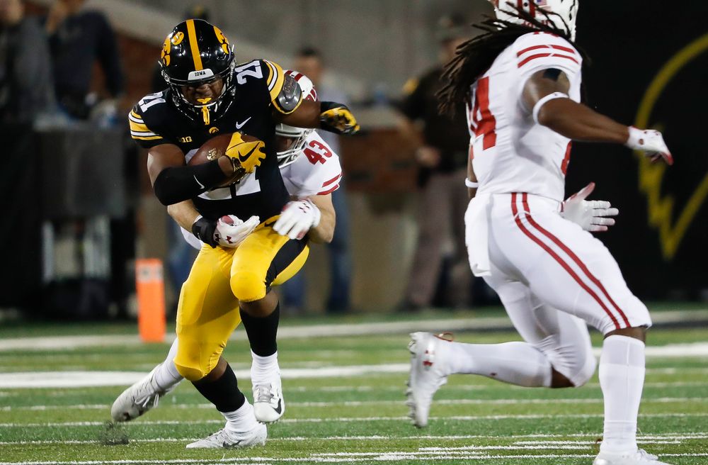 Iowa Hawkeyes running back Ivory Kelly-Martin (21) runs the ball during a game against Wisconsin at Kinnick Stadium on September 22, 2018. (Tork Mason/hawkeyesports.com)