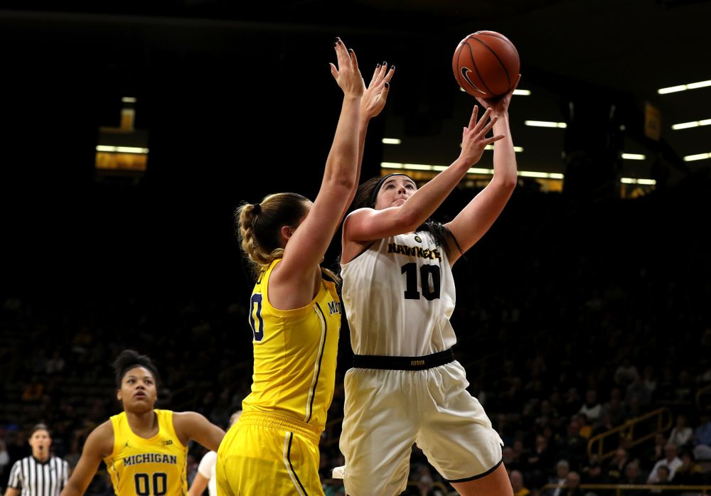 Iowa Hawkeyes forward Megan Gustafson (10) against the Michigan Wolverines Thursday, January 17, 2019 at Carver-Hawkeye Arena. (Brian Ray/hawkeyesports.com)
