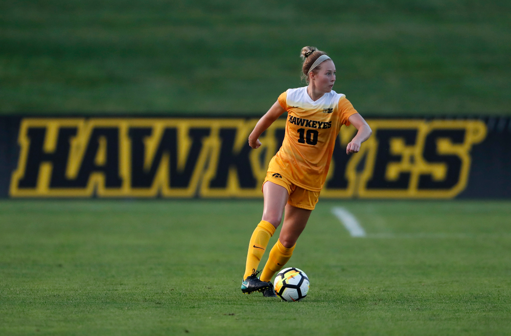 Iowa Hawkeyes Natalie Winters (10) against the Missouri Tigers Friday, August 17, 2018 at the Iowa Soccer Complex. (Brian Ray/hawkeyesports.com)