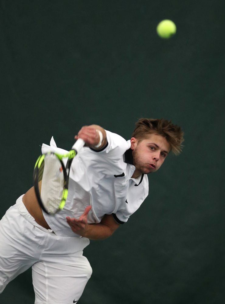 Iowa's Will Davies against North Dakota Friday, January 25, 2019 at the Hawkeye Tennis and Recreation Complex. (Brian Ray/hawkeyesports.com)