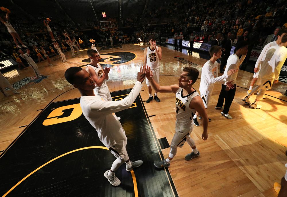 Iowa Hawkeyes guard Maishe Dailey (1) and guard Jordan Bohannon (3) against UW Green Bay Sunday, November 11, 2018 at Carver-Hawkeye Arena. (Brian Ray/hawkeyesports.com)