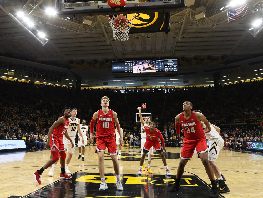 Iowa Hawkeyes guard Jordan Bohannon (3) makes his 1,00th career point against the Ohio State Buckeyes Saturday, January 12, 2019 at Carver-Hawkeye Arena. (Brian Ray/hawkeyesports.com)