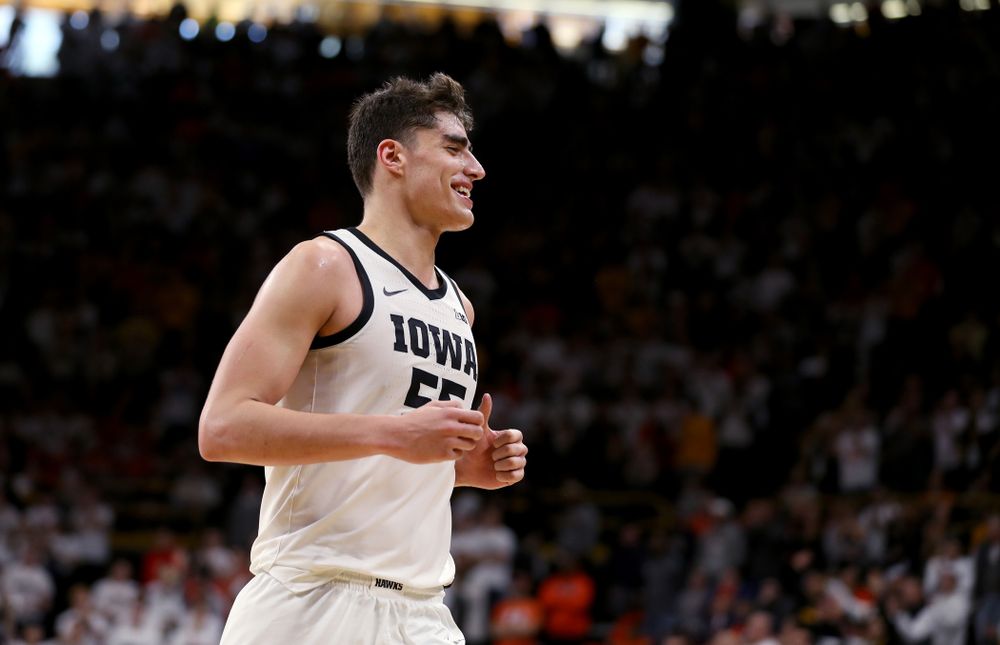 Iowa Hawkeyes forward Luka Garza (55) against the Illinois Fighting Illini Sunday, February 2, 2020 at Carver-Hawkeye Arena. (Brian Ray/hawkeyesports.com)