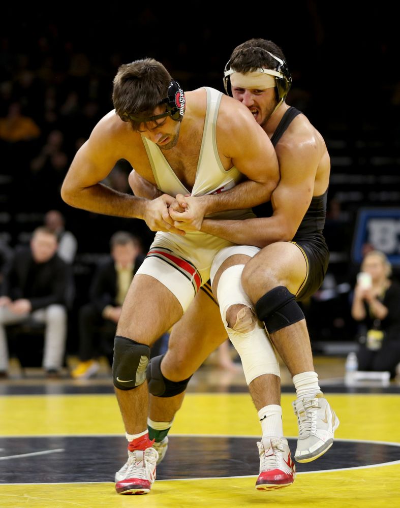 Iowa’s Michael Kemerer wrestles Ohio State’s Kaleb Romero at 174 pounds Friday, January 24, 2020 at Carver-Hawkeye Arena. Kemerer won the match 7-1. (Brian Ray/hawkeyesports.com)