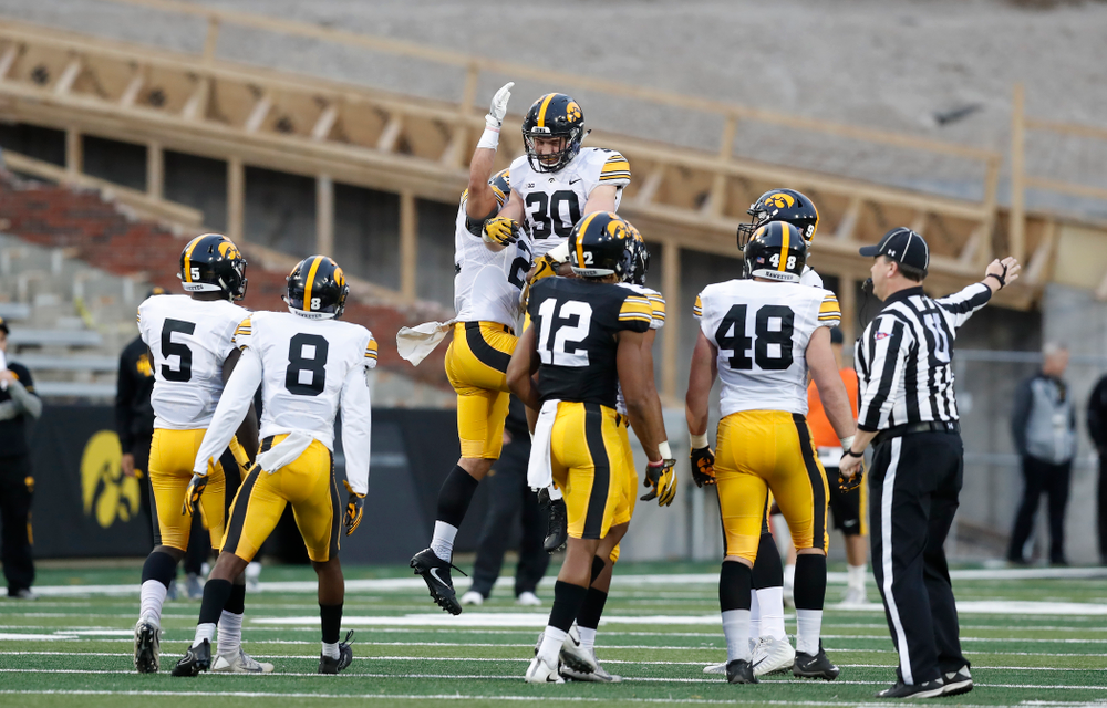 Iowa Hawkeyes defensive back Jake Gervase (30) and defensive back Amani Hooker (27) during the final spring practice Friday, April 20, 2018 at Kinnick Stadium. (Brian Ray/hawkeyesports.com)