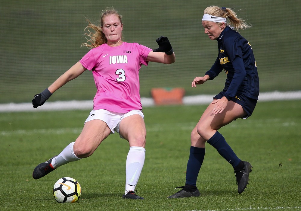 Iowa Hawkeyes defender Morgan Kemerling (3) passes the ball during a game against Michigan at the Iowa Soccer Complex on October 14, 2018. (Tork Mason/hawkeyesports.com)