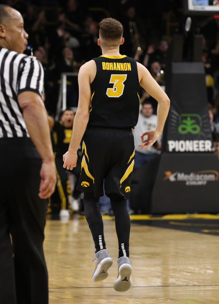 Iowa Hawkeyes guard Jordan Bohannon (3) against the Indiana Hoosiers Friday, February 22, 2019 at Carver-Hawkeye Arena. (Brian Ray/hawkeyesports.com)