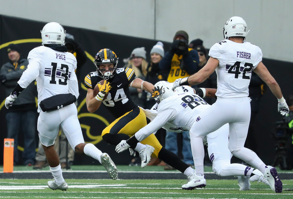Iowa Hawkeyes wide receiver Nick Easley (84) runs the ball during a game against Northwestern at Kinnick Stadium on November 10, 2018. (Tork Mason/hawkeyesports.com)