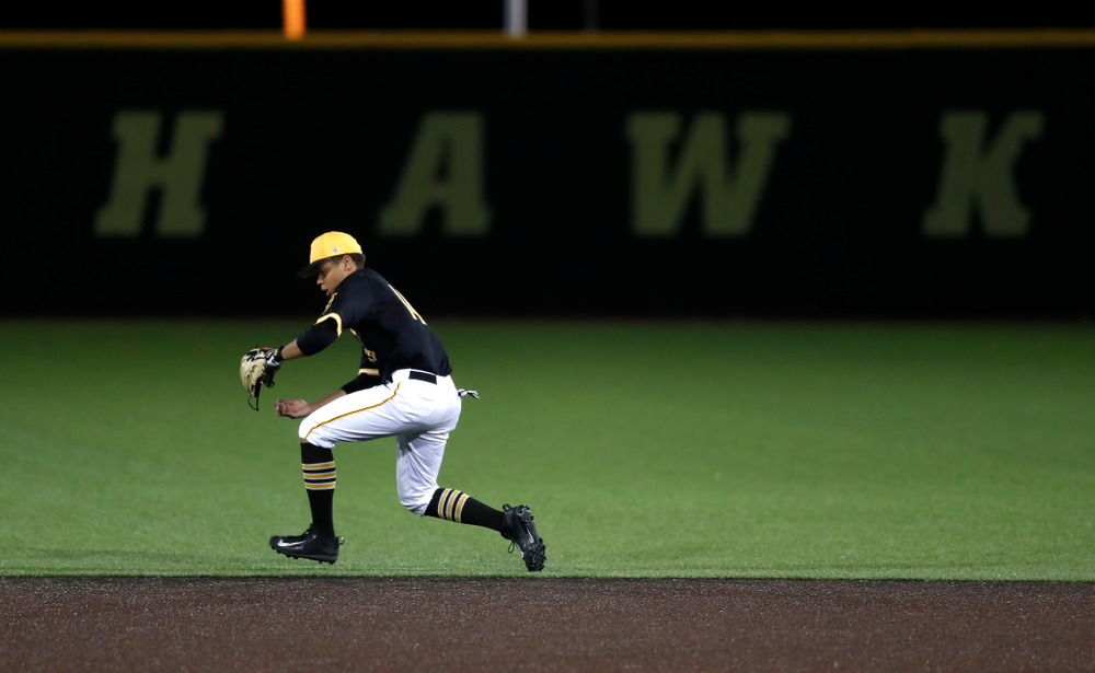 Iowa Hawkeyes second baseman Zion Pettigrew (14) against Milwaukee Wednesday, April 25, 2018 at Duane Banks Field. (Brian Ray/hawkeyesports.com)