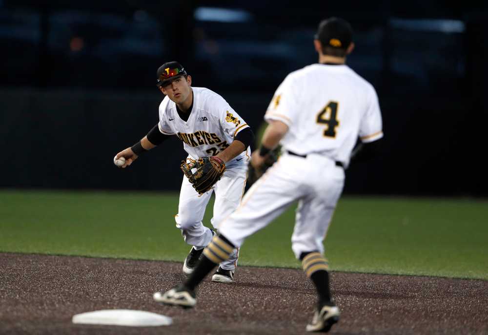Iowa Hawkeyes infielder Kyle Crowl (23) against the Michigan Wolverines Friday, April 27, 2018 at Duane Banks Field in Iowa City. (Brian Ray/hawkeyesports.com)