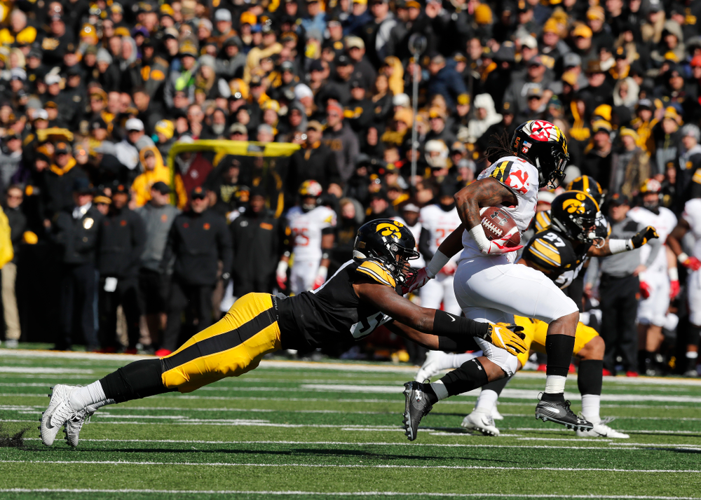 Iowa Hawkeyes defensive end Chauncey Golston (57) against the Maryland Terrapins Saturday, October 20, 2018 at Kinnick Stadium (Brian Ray/hawkeyesports.com)