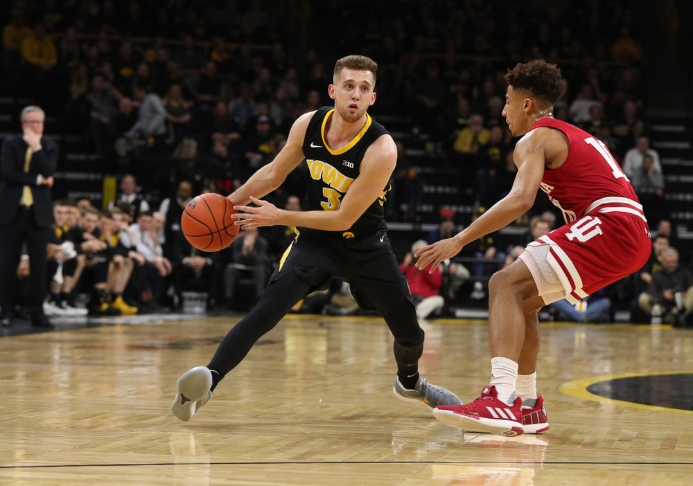 Iowa Hawkeyes guard Jordan Bohannon (3) against the Indiana Hoosiers Friday, February 22, 2019 at Carver-Hawkeye Arena. (Brian Ray/hawkeyesports.com)