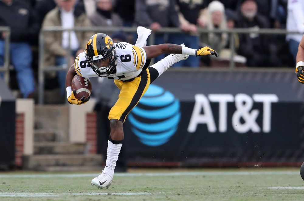Iowa Hawkeyes wide receiver Ihmir Smith-Marsette (6) against the Purdue Boilermakers Saturday, November 3, 2018 Ross Ade Stadium in West Lafayette, Ind. (Brian Ray/hawkeyesports.com)
