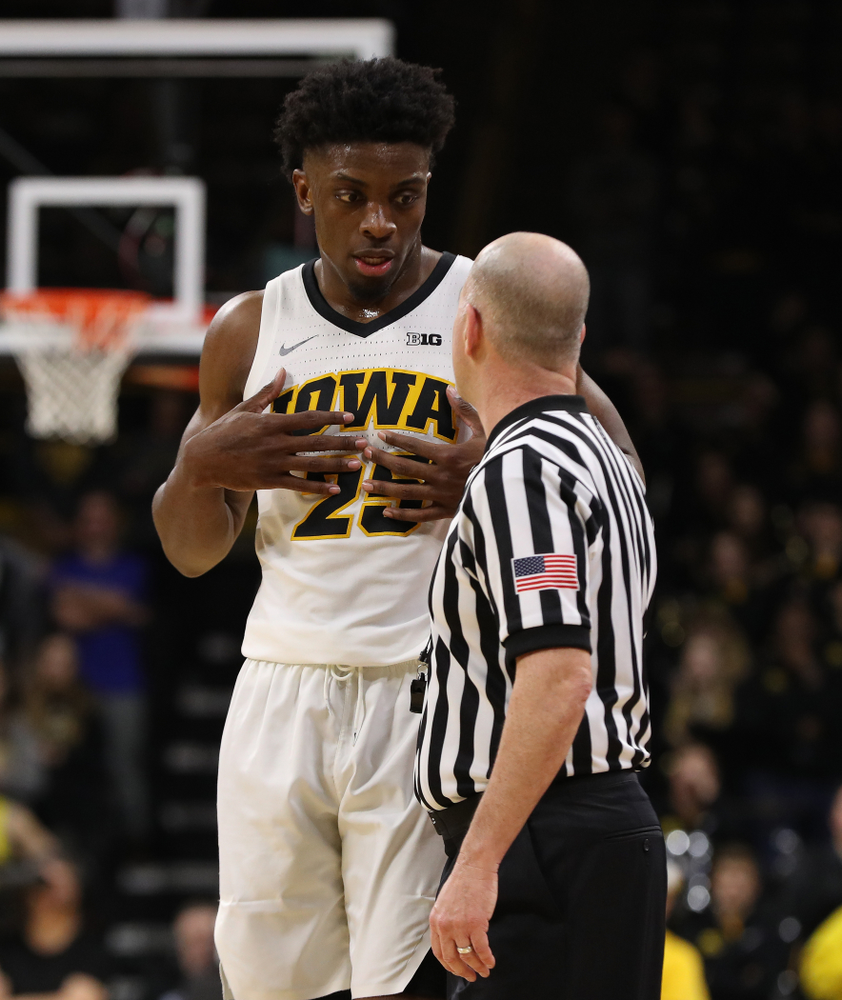 Iowa Hawkeyes forward Tyler Cook (25) against the Northwestern Wildcats Sunday, February 10, 2019 at Carver-Hawkeye Arena. (Brian Ray/hawkeyesports.com)