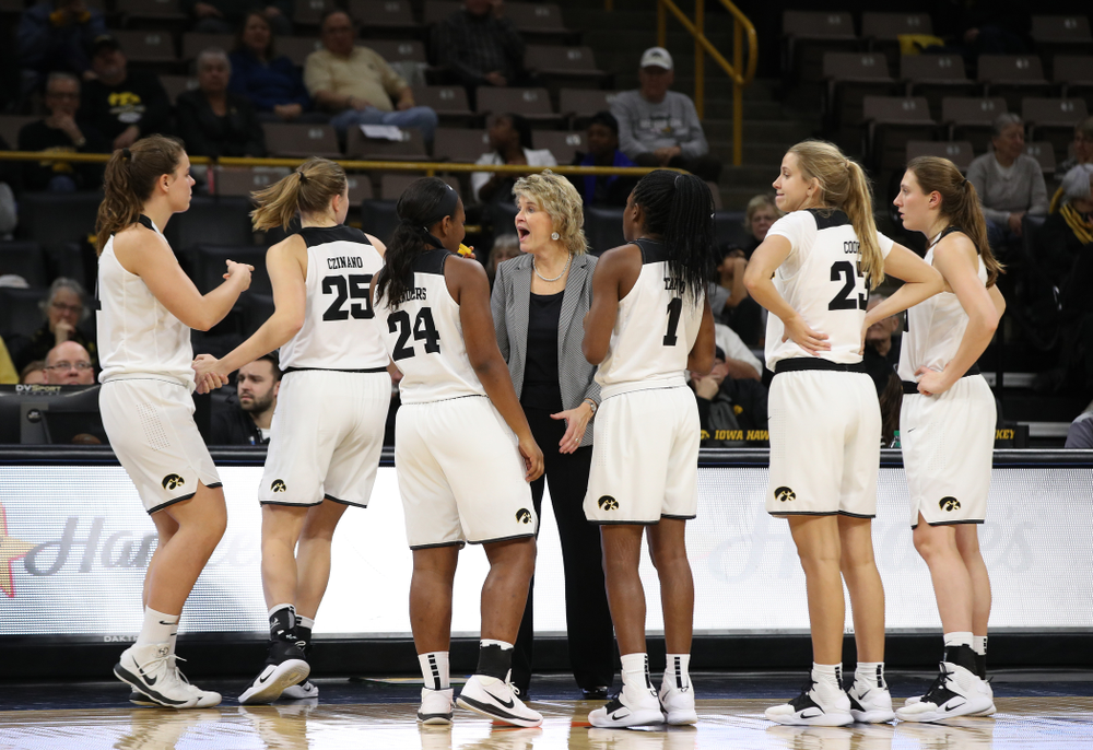 Iowa Hawkeyes head coach Lisa Bluder against the Wisconsin Badgers Monday, January 7, 2019 at Carver-Hawkeye Arena. (Brian Ray/hawkeyesports.com)