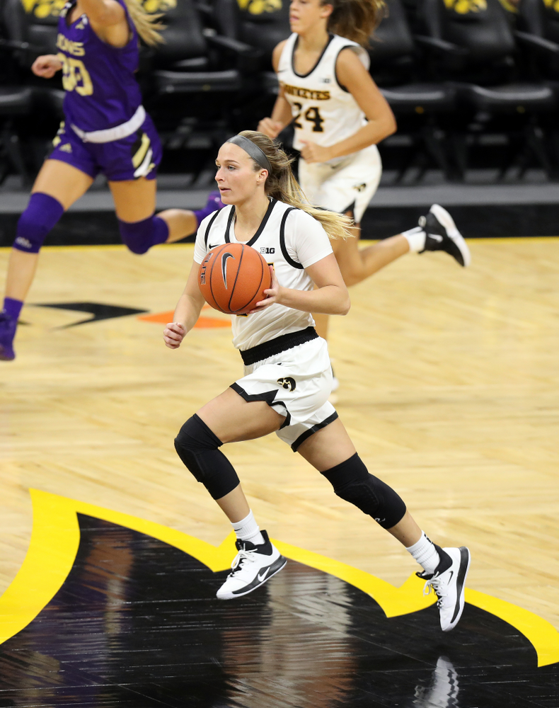 Iowa Hawkeyes guard Makenzie Meyer (3) against North Alabama Thursday, November 14, 2019 at Carver-Hawkeye Arena. (Brian Ray/hawkeyesports.com)