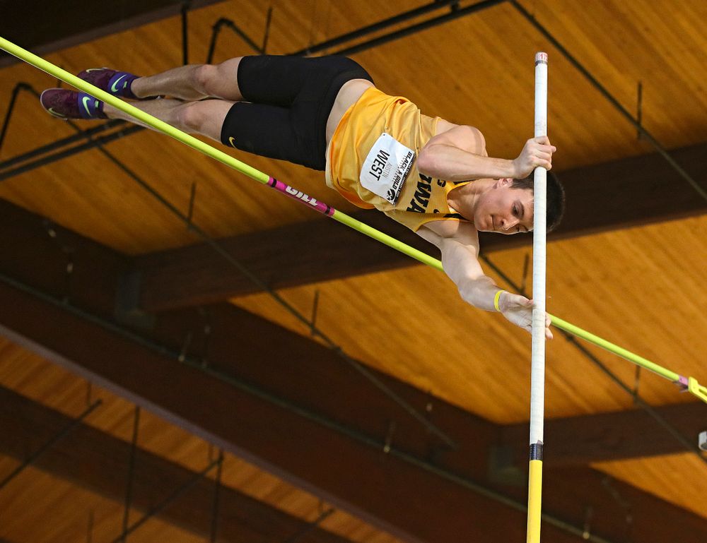 Iowa’s Austin West competes in the men’s pole vault event at the Black and Gold Invite at the Recreation Building in Iowa City on Saturday, February 1, 2020. (Stephen Mally/hawkeyesports.com)