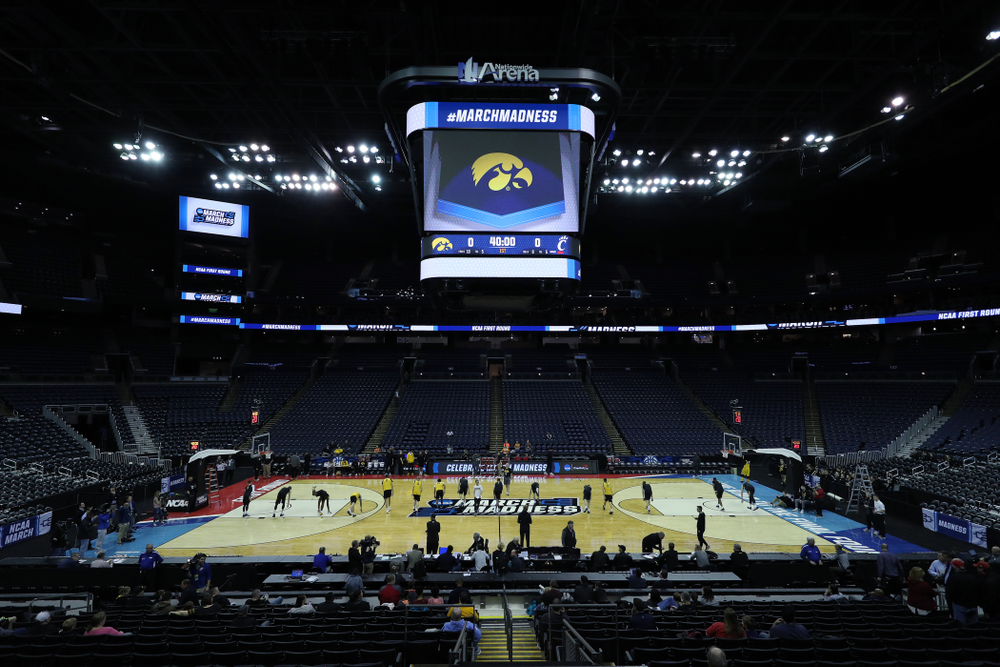 The Iowa Hawkeyes during press availability and practice before the first round of the 2019 NCAA Men's Basketball Tournament Thursday, March 21, 2019 at Nationwide Arena in Columbus, Ohio. (Brian Ray/hawkeyesports.com)