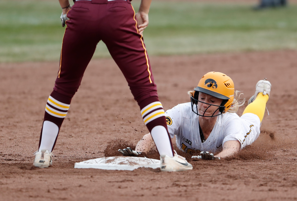 Iowa Hawkeyes infielder Sarah Kurtz (9) against the Minnesota Golden Gophers Thursday, April 12, 2018 at Bob Pearl Field. (Brian Ray/hawkeyesports.com)
