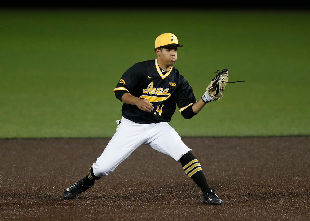 Iowa Hawkeyes second baseman Zion Pettigrew (14) against Milwaukee Wednesday, April 25, 2018 at Duane Banks Field. (Brian Ray/hawkeyesports.com)