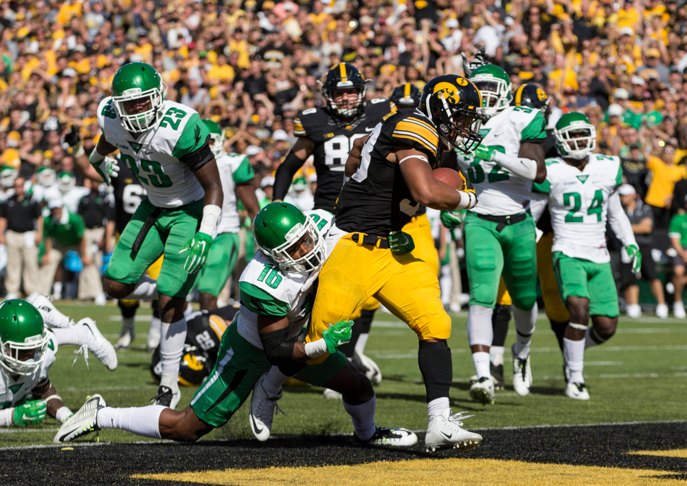 The Iowa Hawkeyes Defeat North Texas 62 16 University Of Iowa