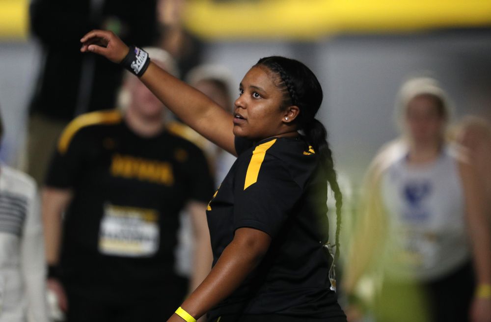Iowa's Nia Britt competes in the Shot Put during the Black and Gold Premier meet Saturday, January 26, 2019 at the Recreation Building. (Brian Ray/hawkeyesports.com)