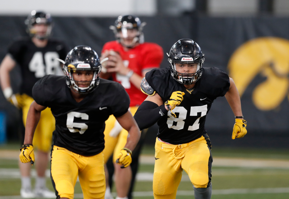 Iowa Hawkeyes tight end Noah Fant (87) during spring practice Thursday, March 29, 2018 at the Hansen Football Performance Center. (Brian Ray/hawkeyesports.com)