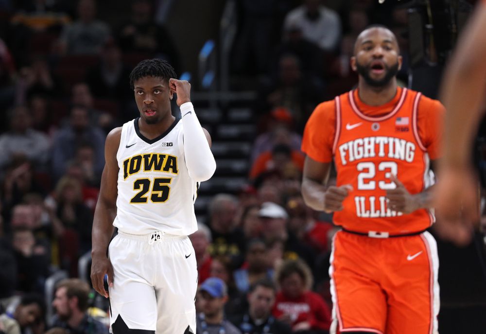 Iowa Hawkeyes forward Tyler Cook (25) against the Illinois Fighting Illini in the 2019 Big Ten Men's Basketball Tournament Thursday, March 14, 2019 at the United Center in Chicago. (Brian Ray/hawkeyesports.com)