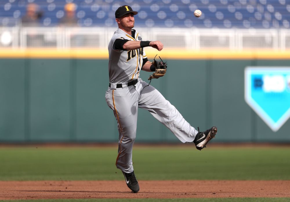 Iowa Hawkeyes Tanner Wetrich (16) against the Indiana Hoosiers in the first round of the Big Ten Baseball Tournament Wednesday, May 22, 2019 at TD Ameritrade Park in Omaha, Neb. (Brian Ray/hawkeyesports.com)