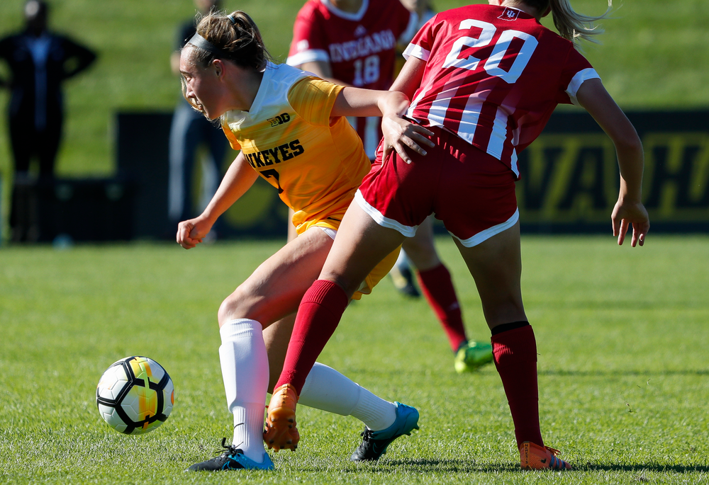 Iowa Hawkeyes forward Skylar Alward (7) dribbles the ball during a game against Indiana at the Iowa Soccer Complex on September 23, 2018. (Tork Mason/hawkeyesports.com)